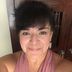 Meet your Posher, Lydia